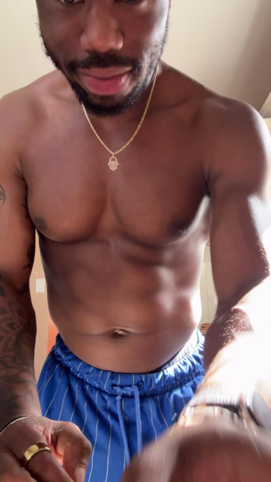 my mum tries my guava juice!